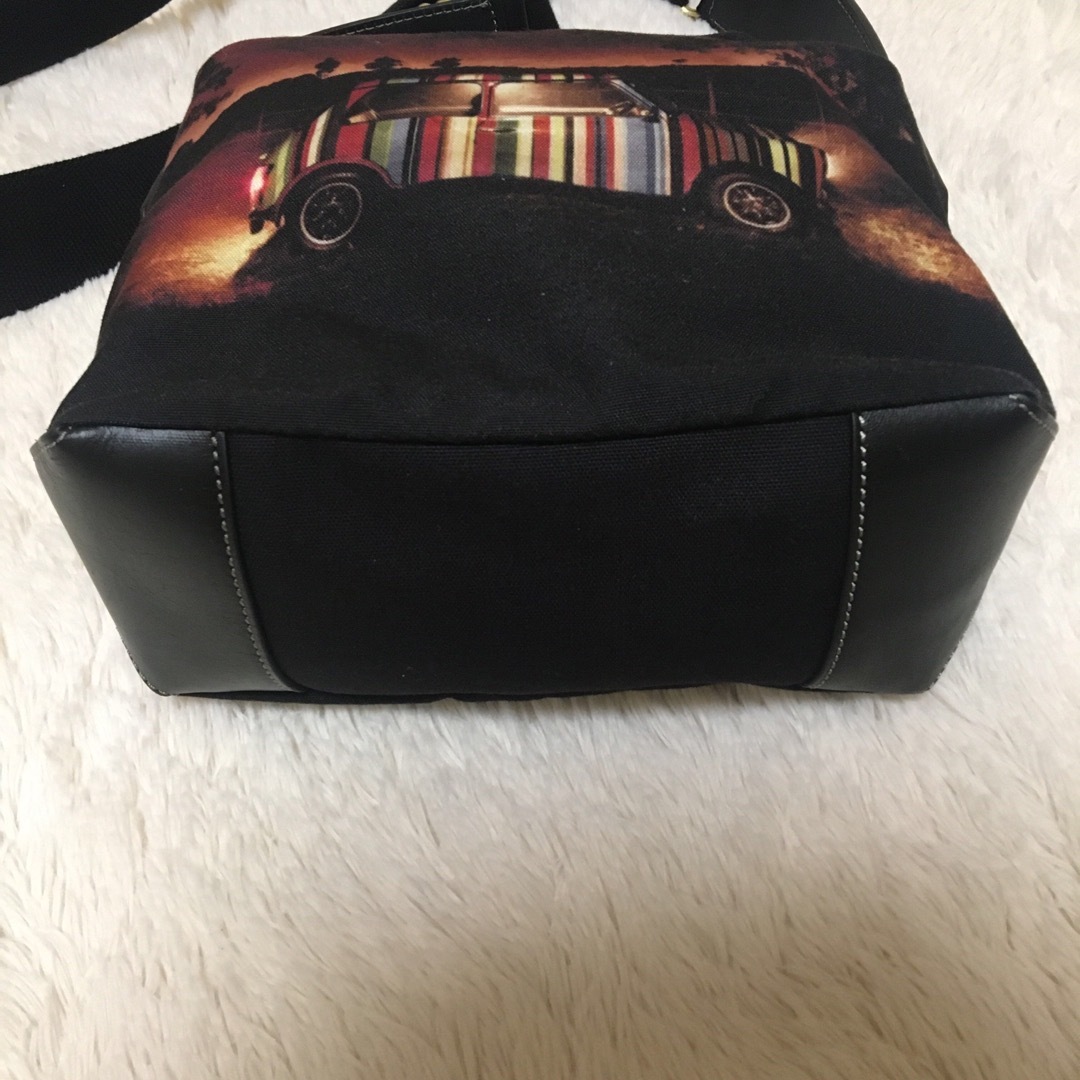 Paul Smith(ポールスミス)のポールスミス　ショルダーバッグ　キャンパスレザー　マルチストライプ　車　 メンズのバッグ(ショルダーバッグ)の商品写真