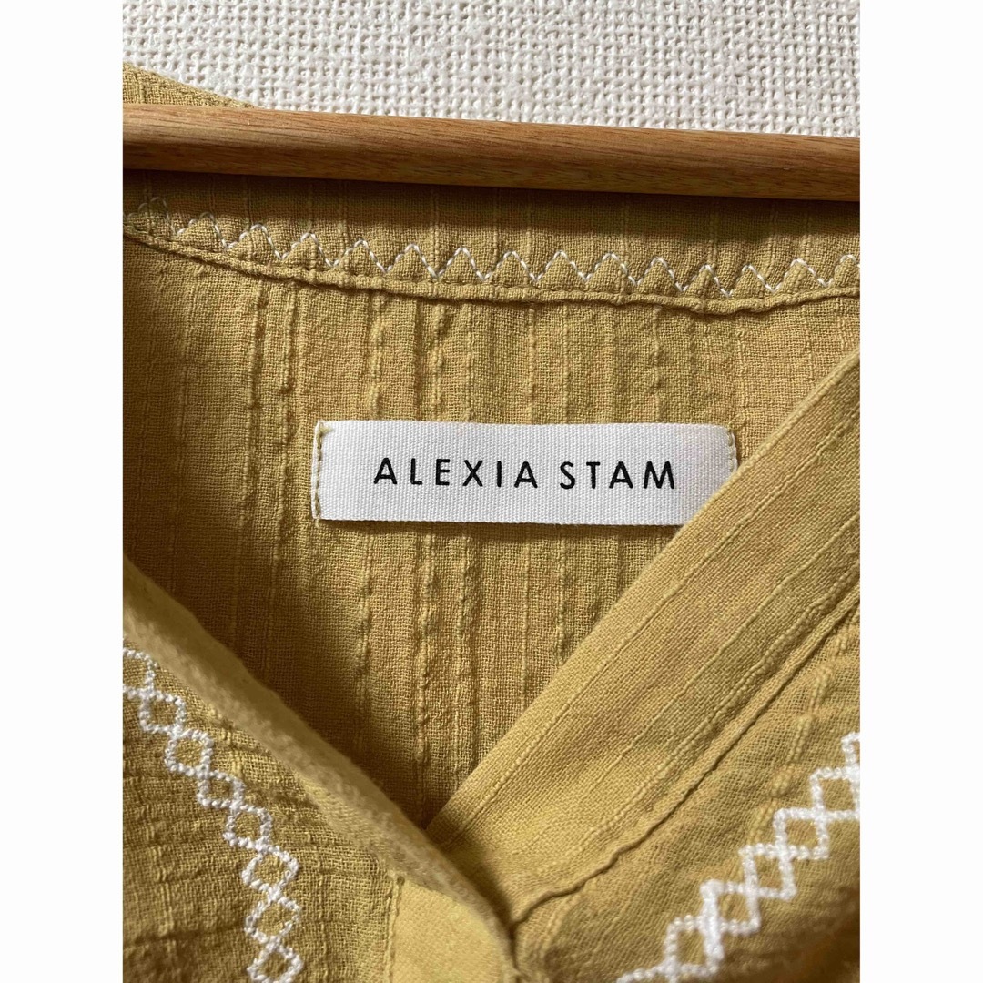 ALEXIA STAM(アリシアスタン)のアリシアスタン 刺繍ブラウス レディースのトップス(シャツ/ブラウス(長袖/七分))の商品写真