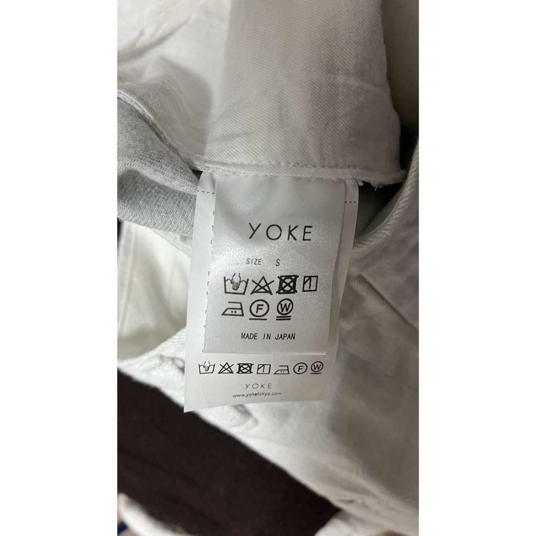 YOKE(ヨーク)のYOKE 2TUCK WIDE TROUSERS  メンズのパンツ(スラックス)の商品写真