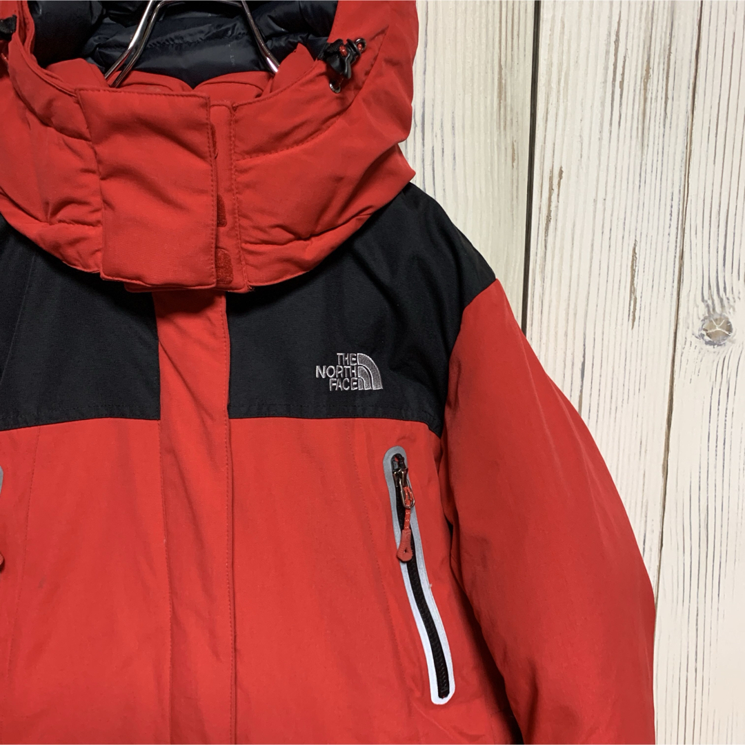 THE NORTH FACE(ザノースフェイス)のノースフェイス　ダウンコート　レッド　サミットシリ－ズ　HYVENT　レディース レディースのジャケット/アウター(ダウンジャケット)の商品写真