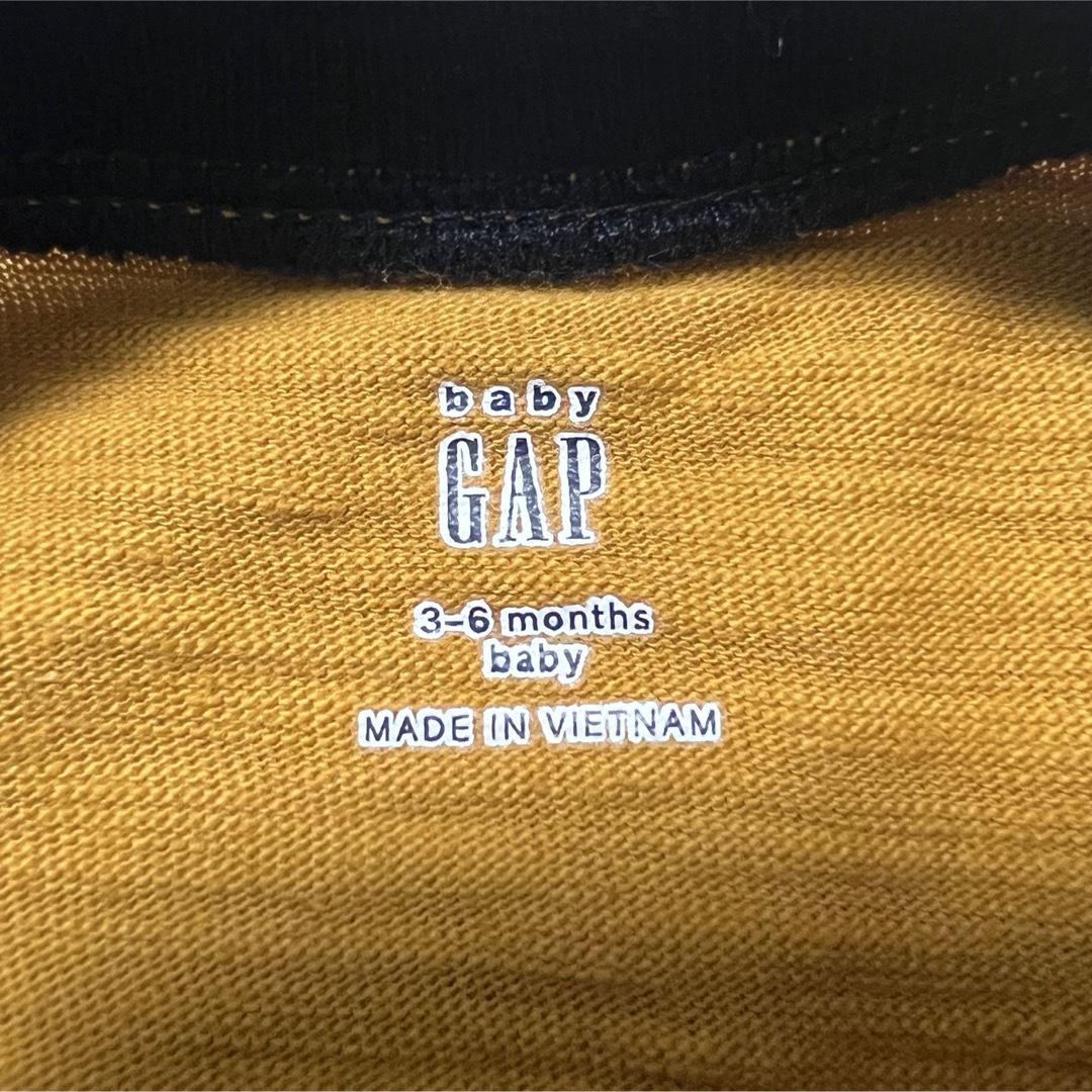 babyGAP(ベビーギャップ)のbabyGAP 上下セット品 キッズ/ベビー/マタニティのベビー服(~85cm)(Ｔシャツ)の商品写真
