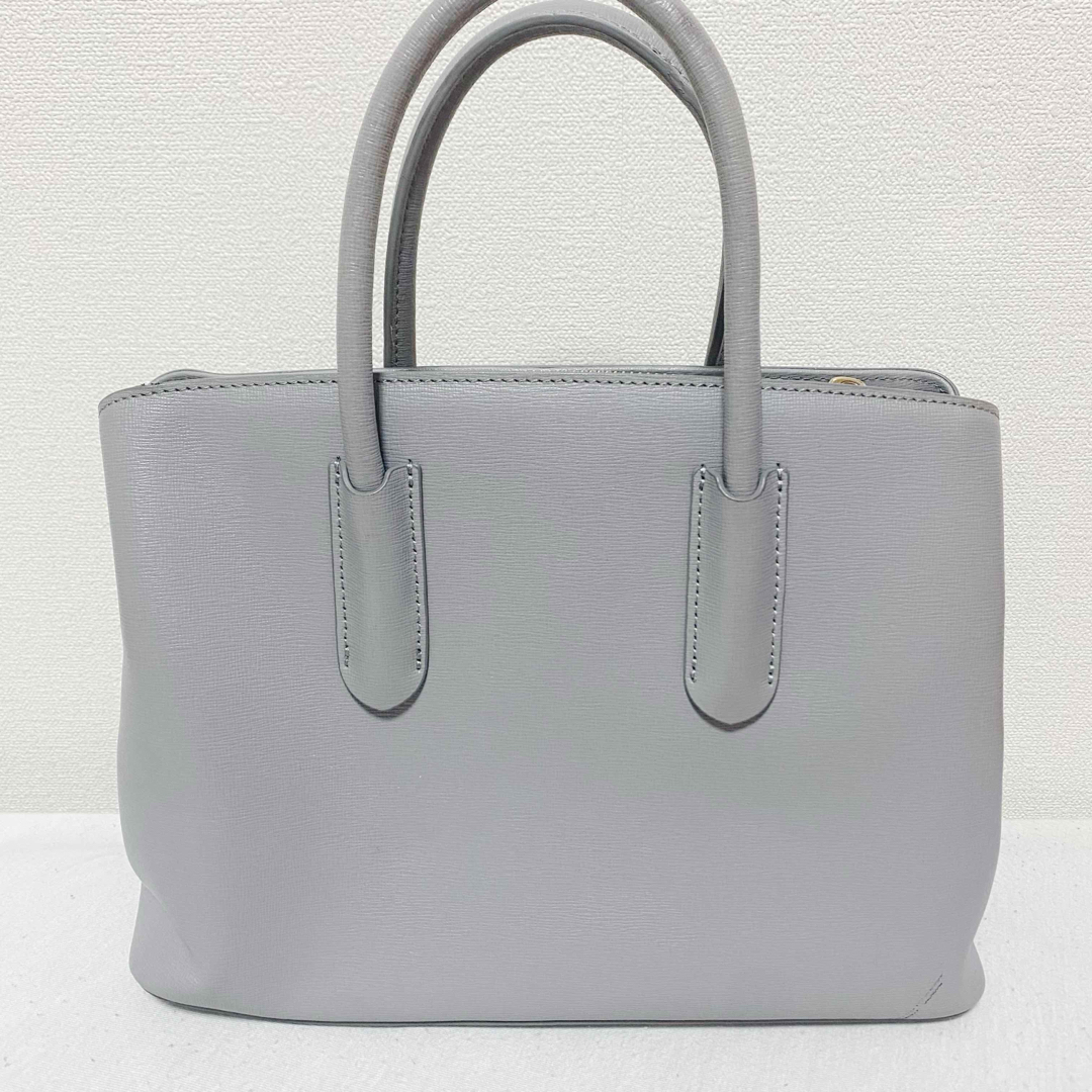 Furla(フルラ)のFURLA ハンドバッグ　グレー レディースのバッグ(ハンドバッグ)の商品写真