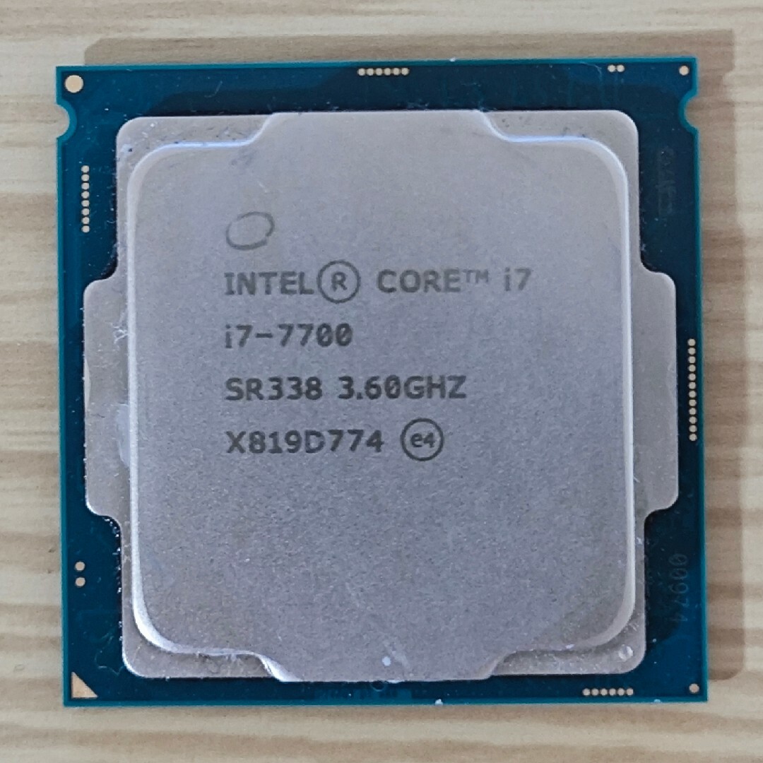 PCパーツIntel CORE i7 7700 3.60GHZ CPUのみ