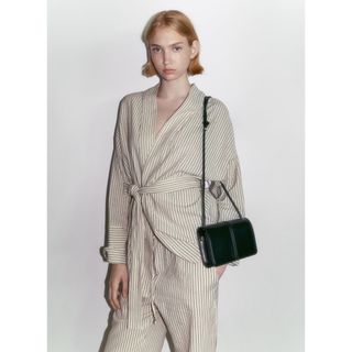 ザラ(ZARA)のZARA ノットストラップ　クロスボディバッグ(ショルダーバッグ)