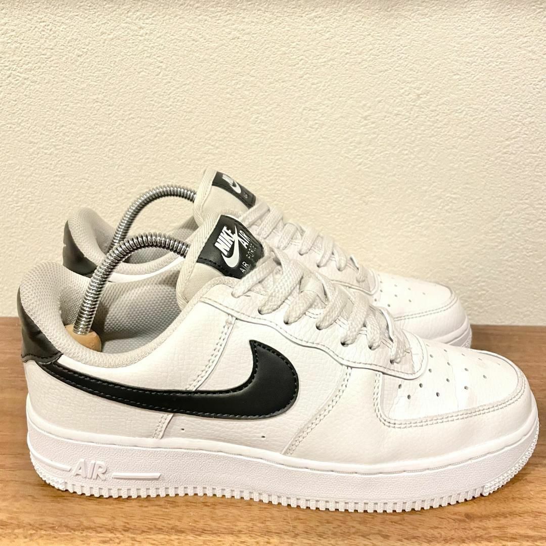 NIKE - NIKE WMNS AIR FORCE 1 07 ナイキ エア フォース ワンの通販 by