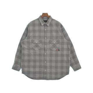 ヴァンズ(VANS)のVANS バンズ カジュアルシャツ XL グレー系(チェック) 【古着】【中古】(シャツ)