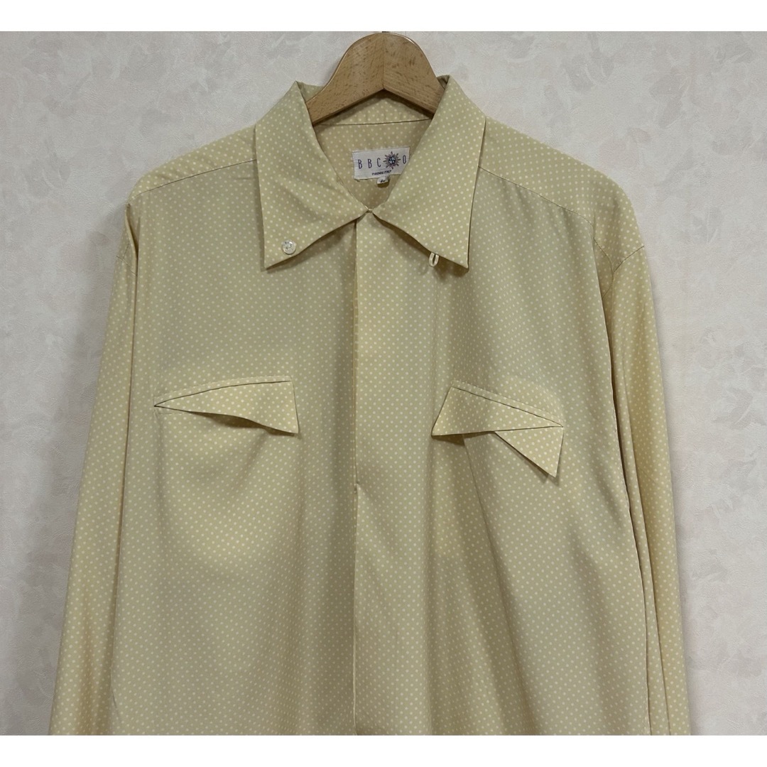 BBCO(ビビコ)のBBCO ビビコ カジュアルシャツ イエロー水玉模様 日本製 ポリエステル 48 メンズのトップス(シャツ)の商品写真