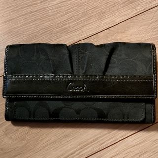 コーチ(COACH)の【新品未使用】COACH　長財布　黒　収納力抜群(財布)