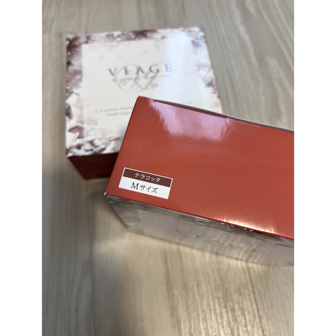 VIAGE(ヴィアージュ)のVIAGE ビューティ アップ ナイトブラ  ヴィアージュ VIAGE レディースの下着/アンダーウェア(ブラ)の商品写真