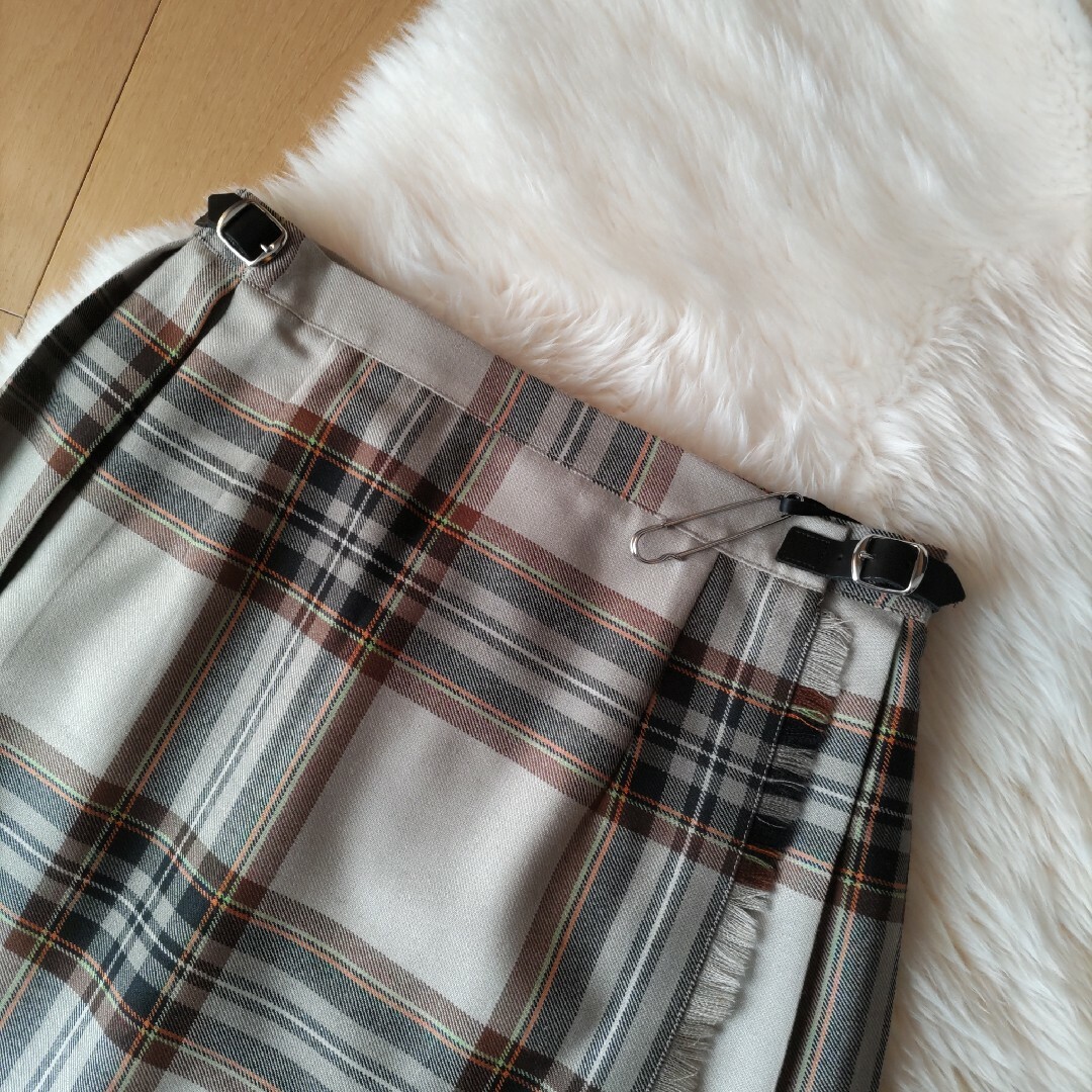 O'NEIL of DUBLIN(オニールオブダブリン)のオニールオブダブリン♡GB14♡ラハーダン♡ラッププリーツスカート レディースのスカート(ロングスカート)の商品写真