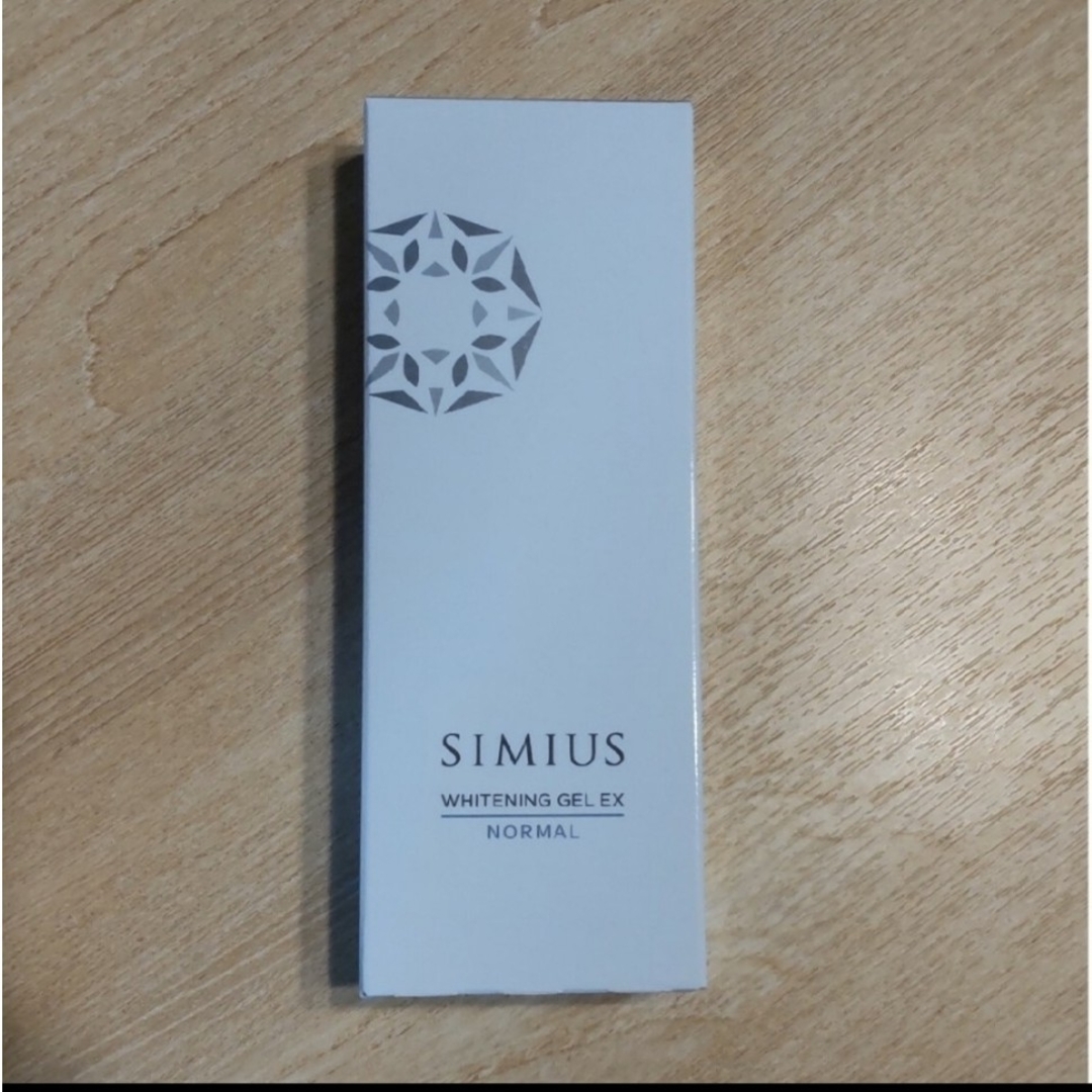 SIMIUS(シミウス)の＊新品 シミウス 薬用ホワイトニングジェルEX ノーマル 60g＊ コスメ/美容のスキンケア/基礎化粧品(オールインワン化粧品)の商品写真