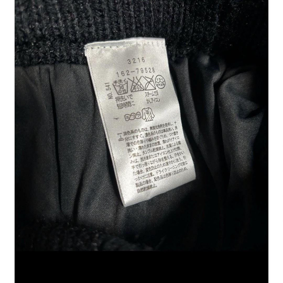 OZOC(オゾック)の★OZOC★オゾック ニットスカート 黒 暖かくて軽い 38サイズ キラキラ レディースのスカート(ひざ丈スカート)の商品写真
