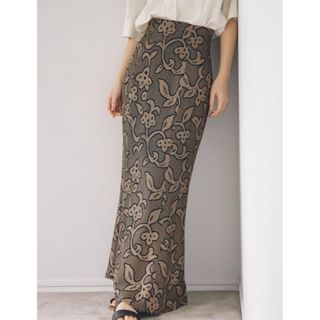 トゥデイフル(TODAYFUL)の❰新品・未使用❱Jacquard Leaf Pencilskirt 38(ロングスカート)