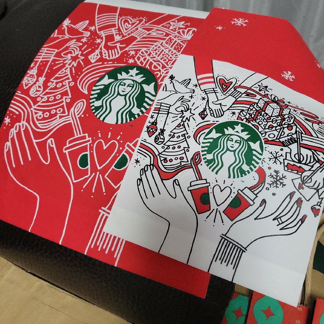Starbucks Coffee(スターバックスコーヒー)の【入手困難】スターバックス　タンブラー布バック　紙袋　43枚　小物つき レディースのバッグ(エコバッグ)の商品写真