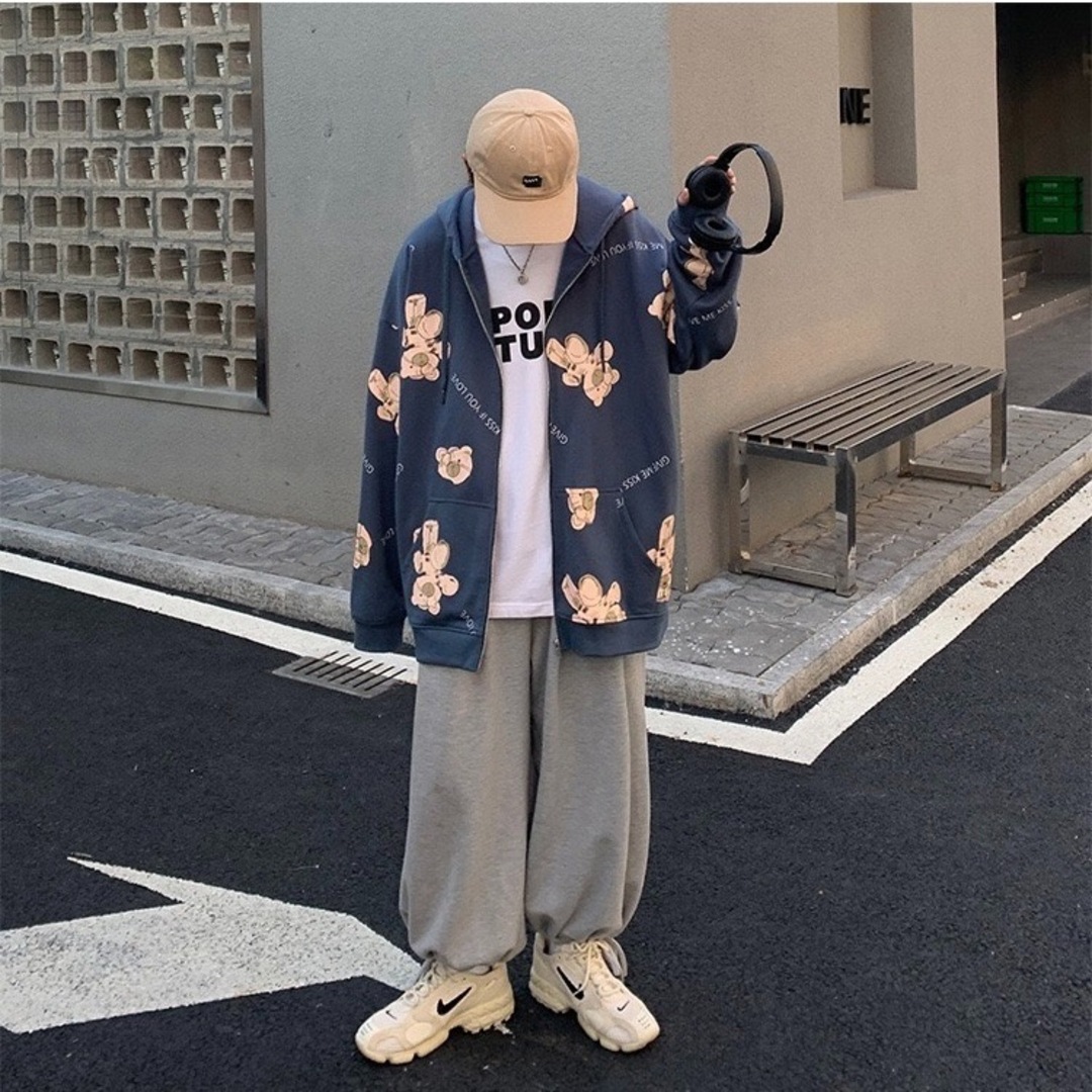 【残りわずか】 くま　柄　長袖　メンズ　XXL　韓国　総柄　ジップ　パーカー メンズのトップス(パーカー)の商品写真