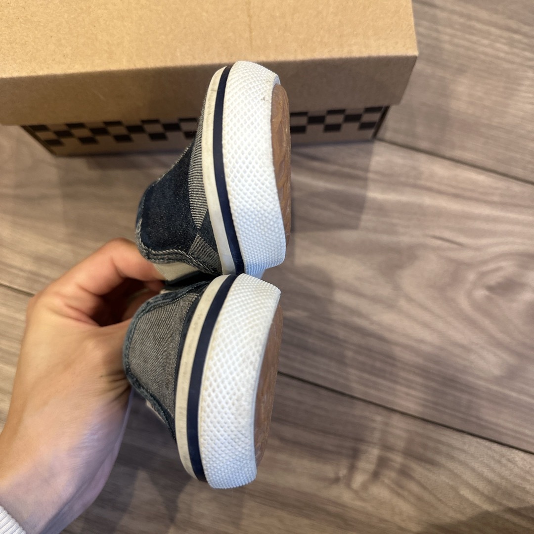 VANS(ヴァンズ)のVANS スニーカー　スリッポン キッズ/ベビー/マタニティのベビー靴/シューズ(~14cm)(スニーカー)の商品写真