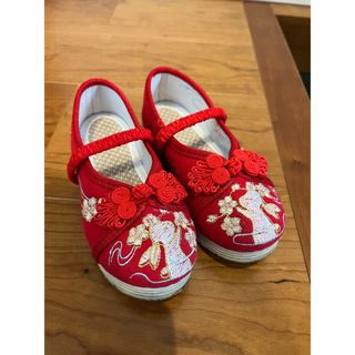 七五三 草履のかわりに履ける痛くない楽ちん靴 うさぎの刺繍 赤 ピンク 歩きやす(和服/着物)