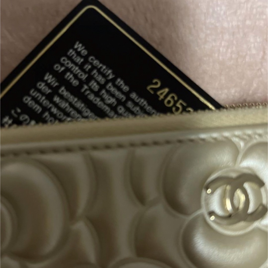 CHANEL(シャネル)のCHANEL 長財布　カメリア　美品　シャンパンゴールド レディースのファッション小物(財布)の商品写真