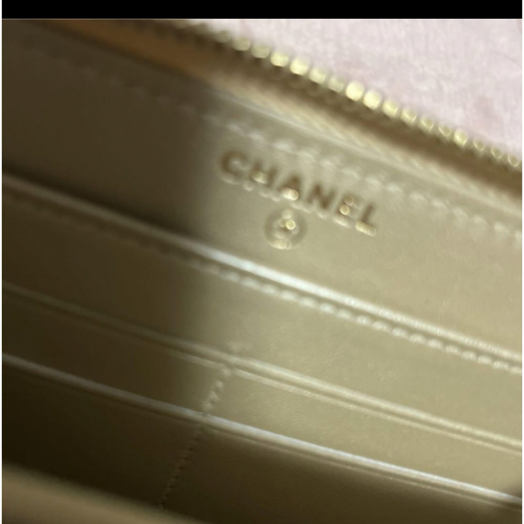 CHANEL(シャネル)のCHANEL 長財布　カメリア　美品　シャンパンゴールド レディースのファッション小物(財布)の商品写真