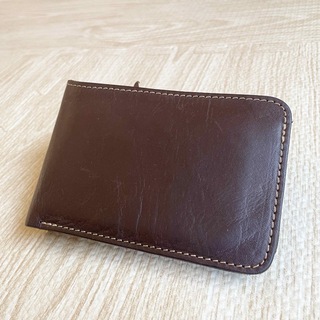 レッドムーン(REDMOON)の美品 レッドムーン 二つ折り財布 オイルドレザー ブラウン 横長(折り財布)