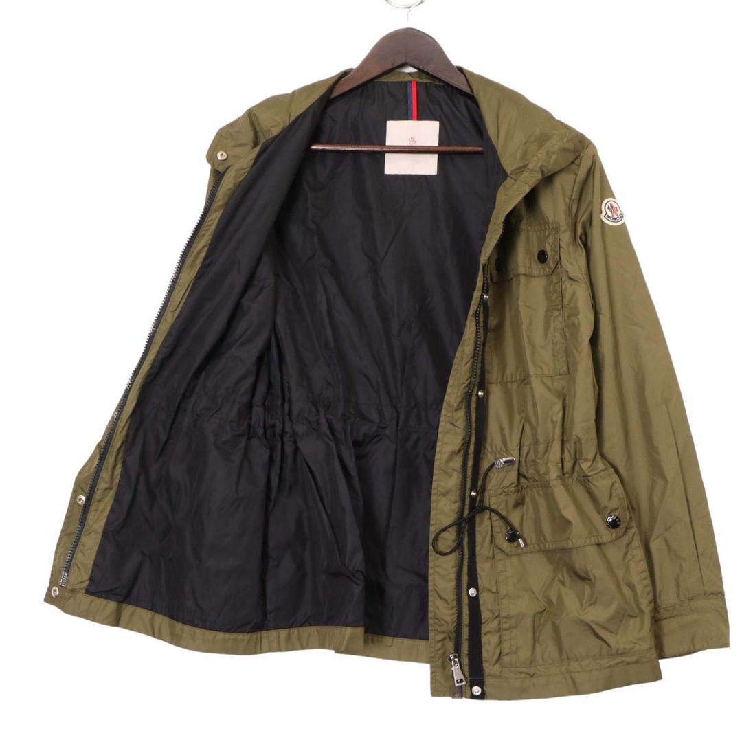 MONCLER(モンクレール)のモンクレール AGDE ドローストリング ジャケット 1B000 06 539YH レディース カーキ MONCLER 【中古】 【アパレル・小物】 レディースのジャケット/アウター(その他)の商品写真