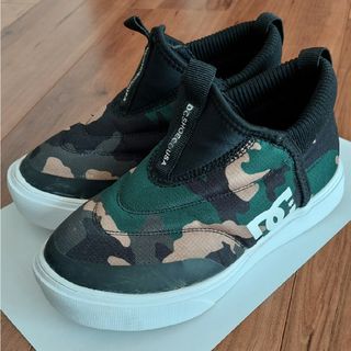 ディーシーシューズ(DC SHOES)の【美品】DC SHOES　防水　撥水　スニーカー(21cm)(スニーカー)