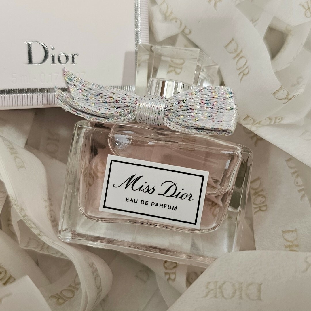 Christian Dior(クリスチャンディオール)のミス ディオール オードゥ パルファン5ml コスメ/美容の香水(香水(女性用))の商品写真