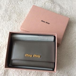 ミュウミュウ(miumiu)のmiumiu キーケース(キーケース)