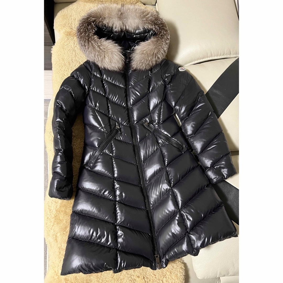 MONCLER(モンクレール)のモンクレールダウンコート レディースのジャケット/アウター(ダウンコート)の商品写真