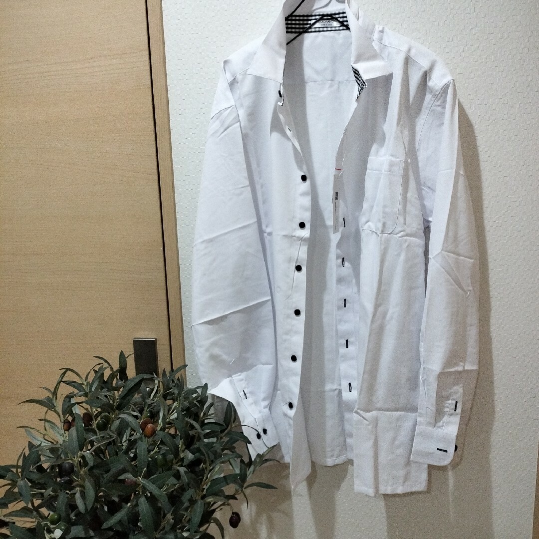 未使用✢　メンズ XXL ホワイトシャツ 　トップス メンズのトップス(シャツ)の商品写真