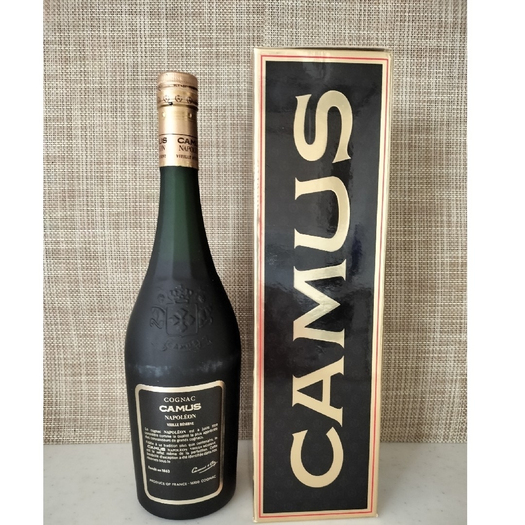 カミュ(カミュ)の【未開封】CAMUS NAPOLEON VIEILLE RESERVE カミュ 食品/飲料/酒の酒(ブランデー)の商品写真