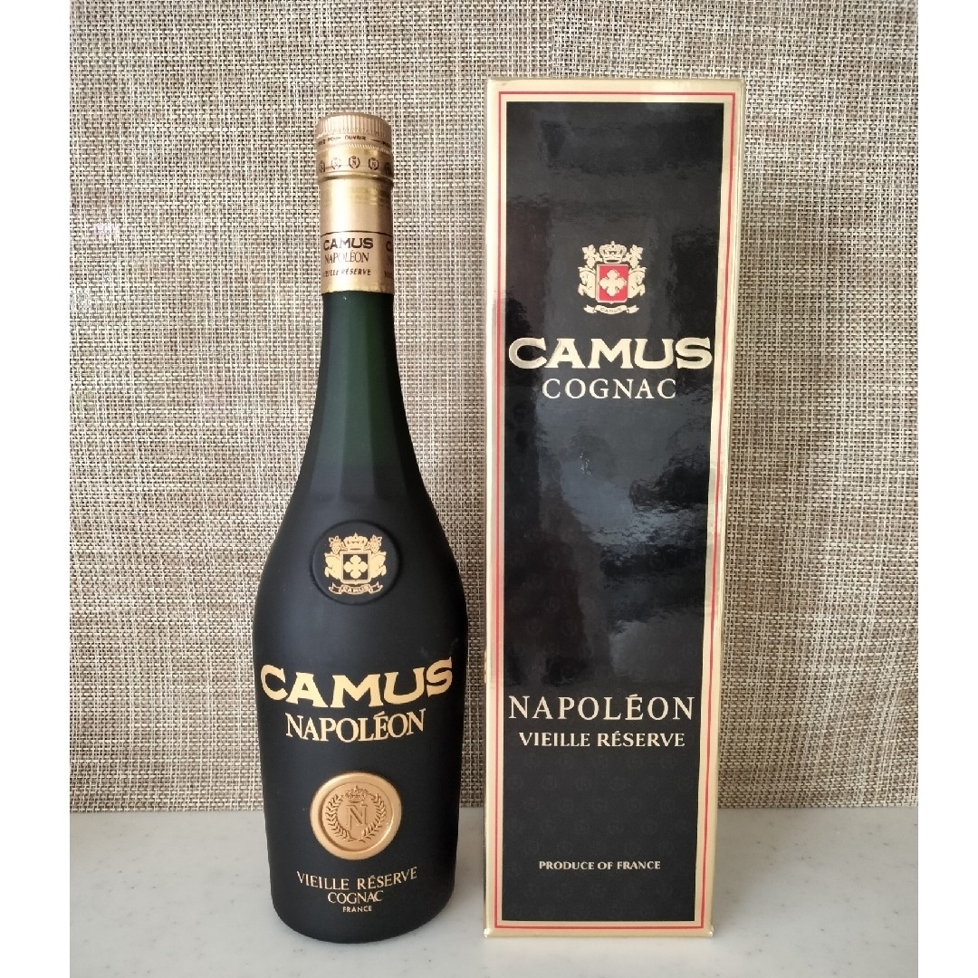 カミュ(カミュ)の【未開封】CAMUS NAPOLEON VIEILLE RESERVE カミュ 食品/飲料/酒の酒(ブランデー)の商品写真