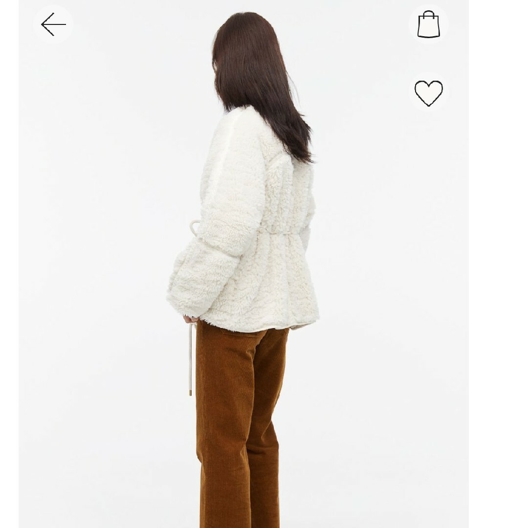 ZARA(ザラ)のH&M  ベルテッド フラッフィ ジャケット レディースのジャケット/アウター(ノーカラージャケット)の商品写真