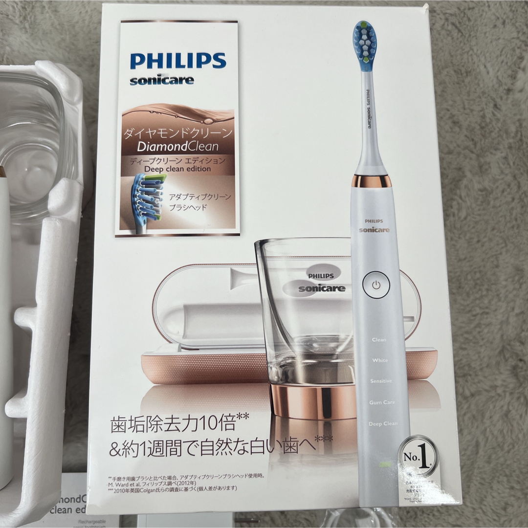 PHILIPS(フィリップス)のジャンク品フィリップス ソニックケア ダイヤモンドクリーンローズゴールド スマホ/家電/カメラの美容/健康(電動歯ブラシ)の商品写真