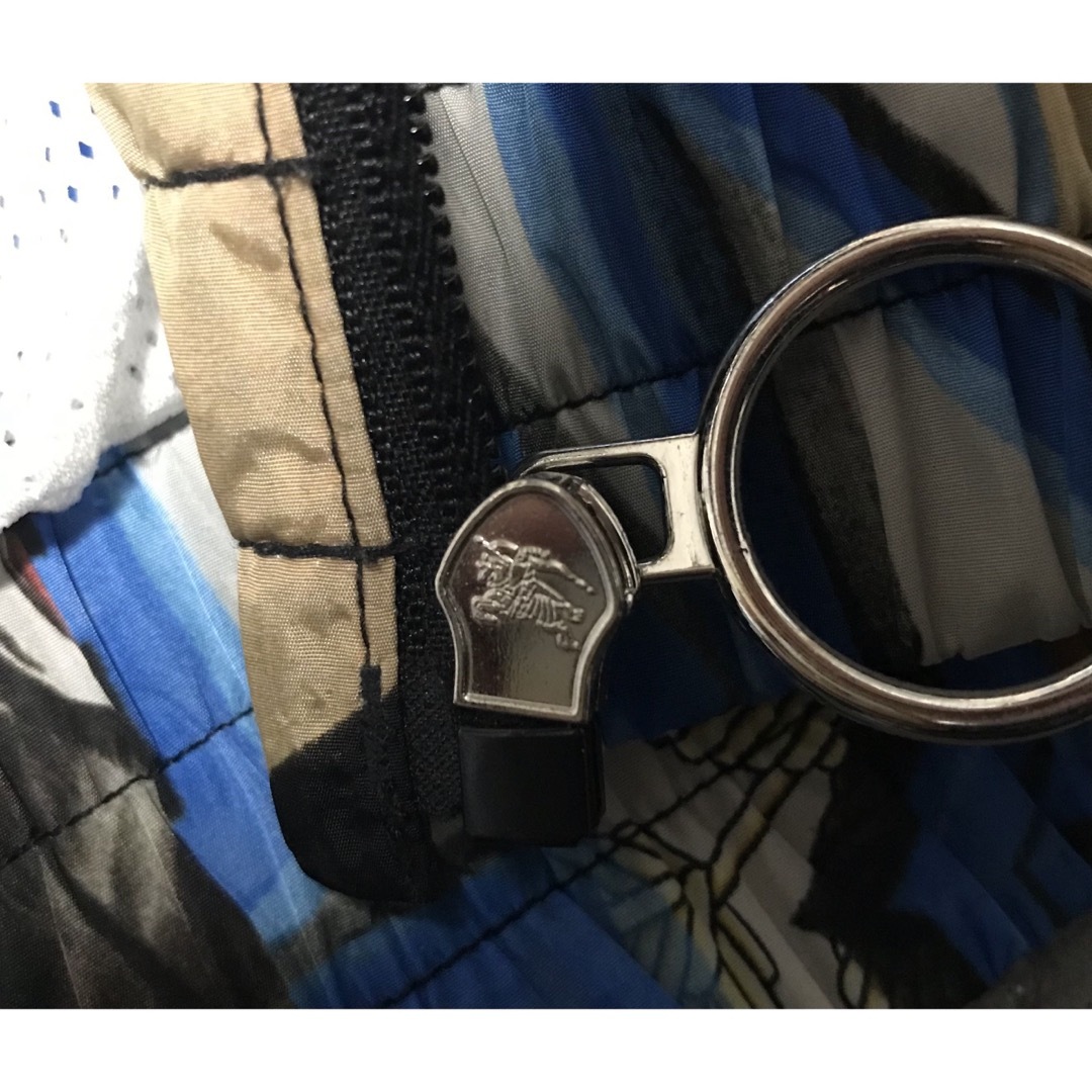BURBERRY - バーバリー グラフィティ ナイロンジャケットの通販 BURBERRY - バーバリー グラフィティ ナイロンジャケットの通販