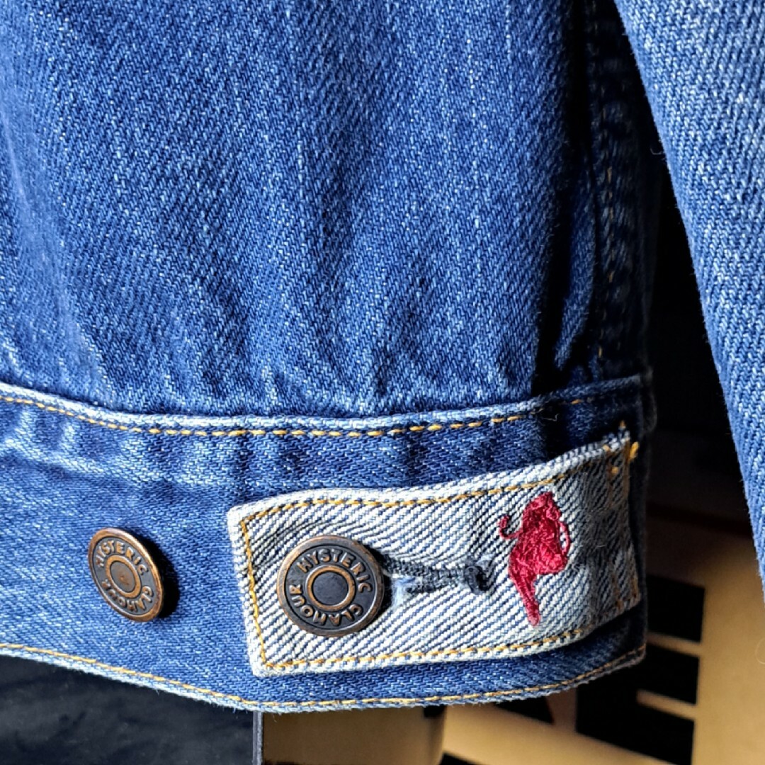 HYSTERIC GLAMOUR(ヒステリックグラマー)の定価4万　ヒステリックグラマー　ヒスデビル刺繍　3RD デニムジャケット　Ｍ メンズのジャケット/アウター(Gジャン/デニムジャケット)の商品写真