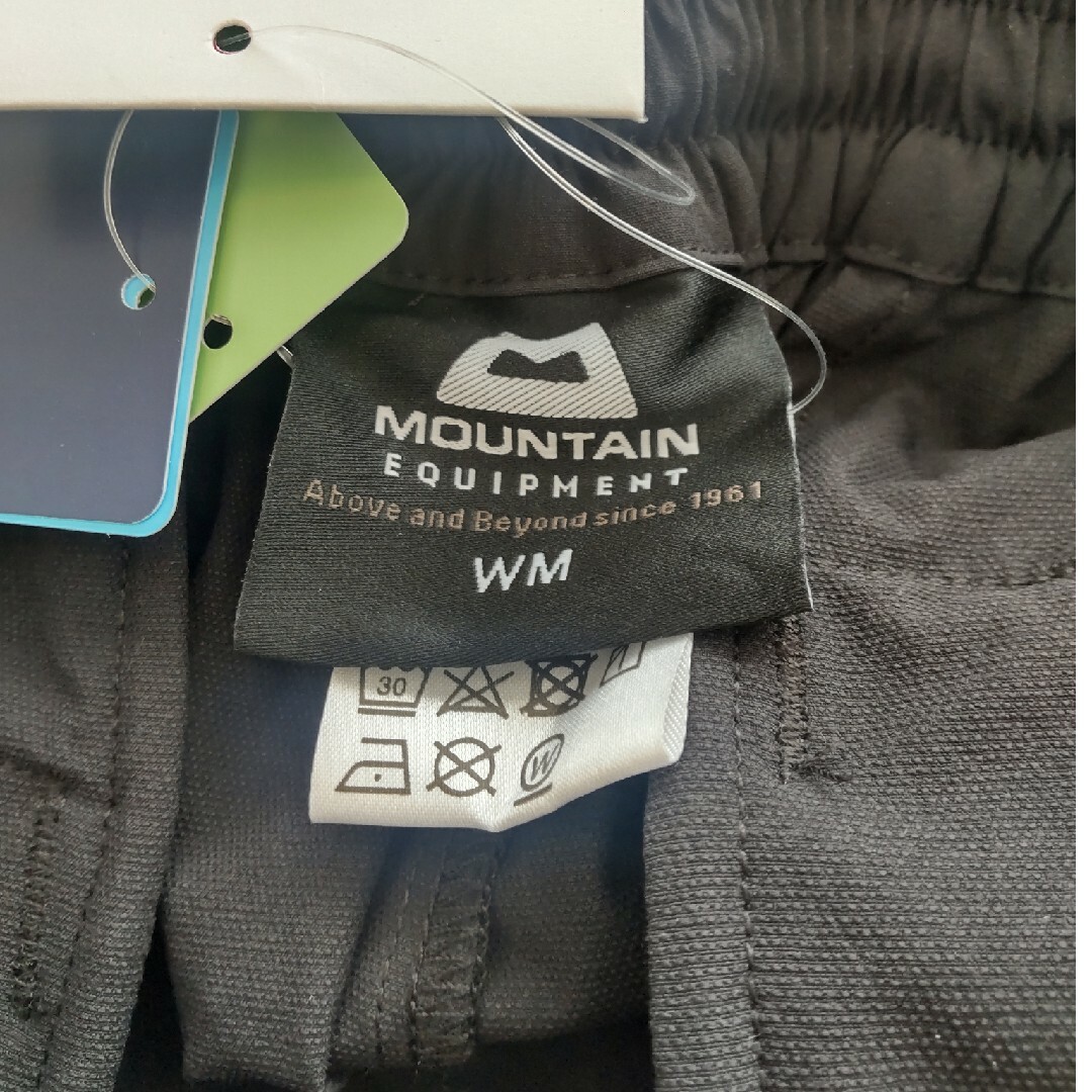 MOUNTAIN EQUIPMENT(マウンテンイクイップメント)の最終値下げ！未着用 MOUNTAIN EQUIPMENT/TECH PANTS スポーツ/アウトドアのアウトドア(登山用品)の商品写真