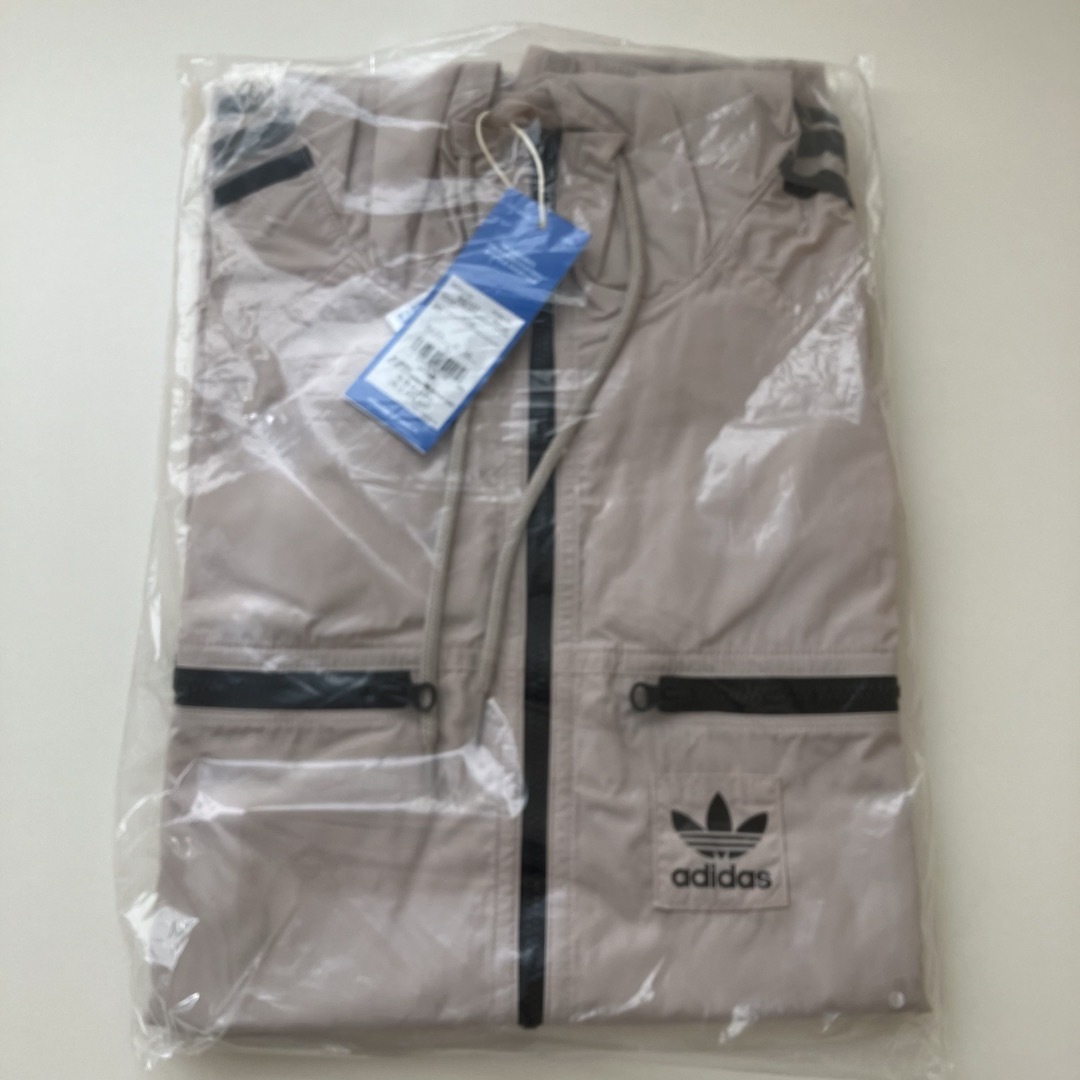 DEUXIEME CLASSE(ドゥーズィエムクラス)の新品　ADIDAS/アディダス　ZIP ブルゾン　Lサイズ レディースのジャケット/アウター(ブルゾン)の商品写真