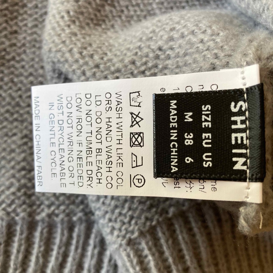 SHEIN(シーイン)の新品未着用SHEIN Essnce モックネック レイヤーフリル袖ニットMグレー レディースのトップス(ニット/セーター)の商品写真