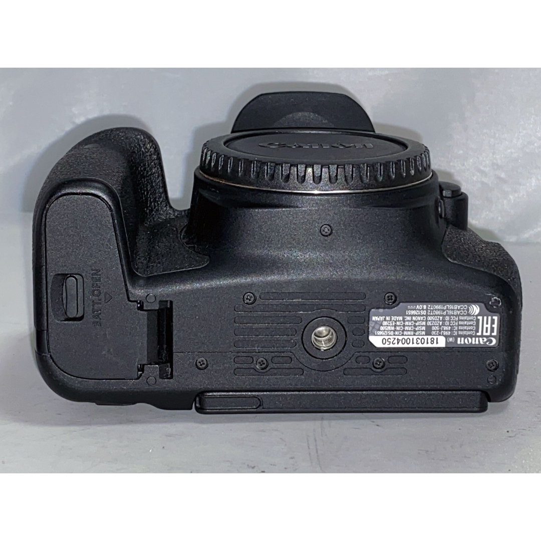 Canon EOS 9000D ボディ 本体