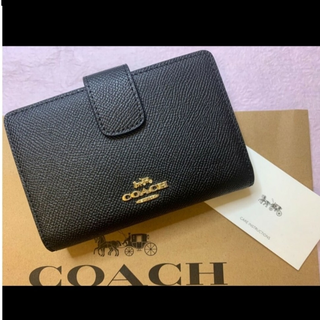 新品　COACH　二つ折り財布　小銭入れ有　レザー　ワンポイント財布