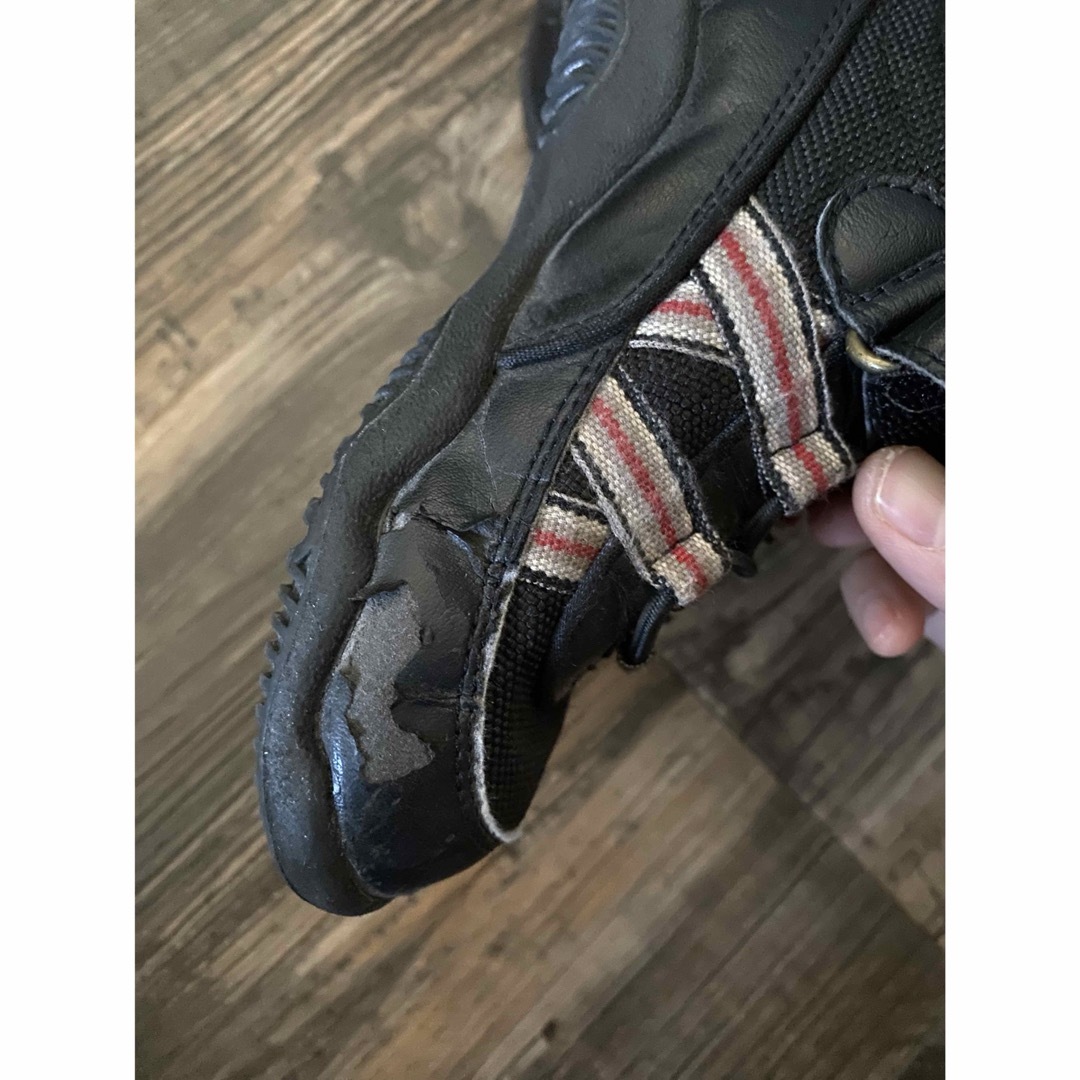 BURBERRY(バーバリー)のバーバリーBurberry キッズ靴 16センチ キッズ/ベビー/マタニティのキッズ靴/シューズ(15cm~)(スニーカー)の商品写真
