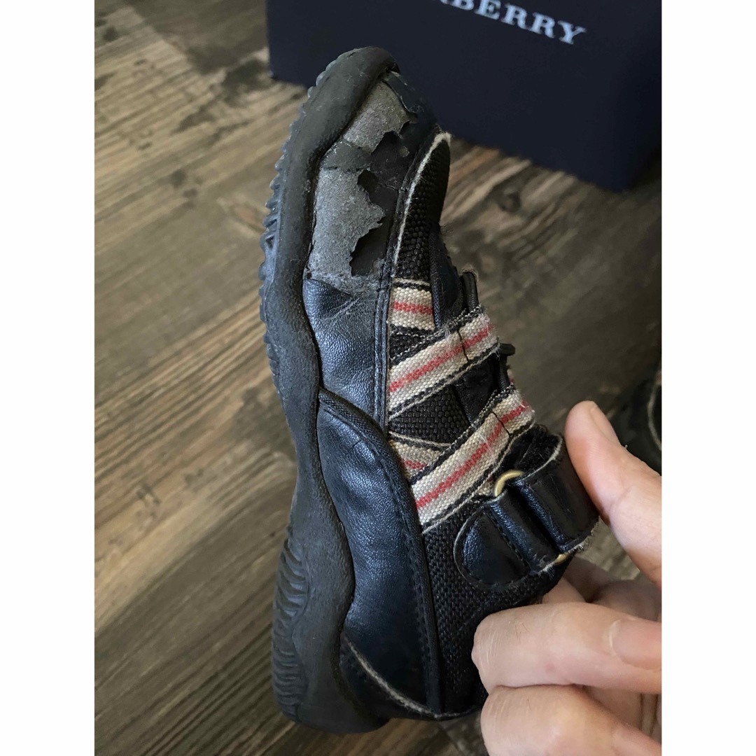 BURBERRY(バーバリー)のバーバリーBurberry キッズ靴 16センチ キッズ/ベビー/マタニティのキッズ靴/シューズ(15cm~)(スニーカー)の商品写真