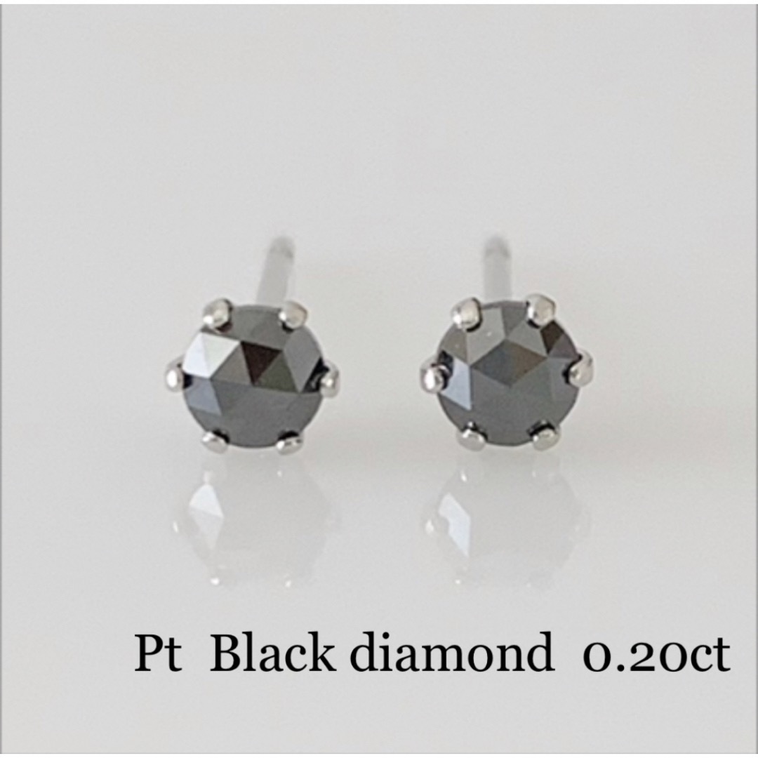 プラチナ ブラックダイヤモンド 0.20ct ローズカットピアスきれい