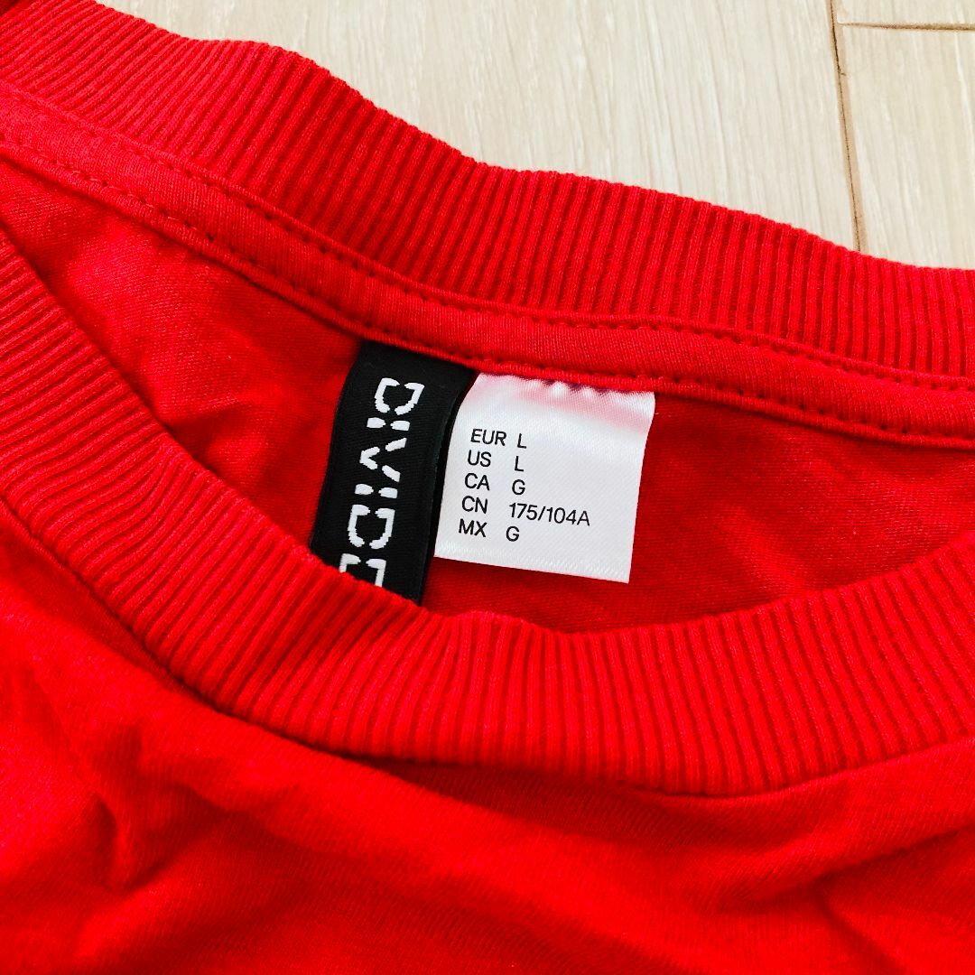 半袖シャツ　半袖Tシャツ　赤白　クロップドトップス　クロップドTシャツ　Lサイズ レディースのトップス(Tシャツ(半袖/袖なし))の商品写真