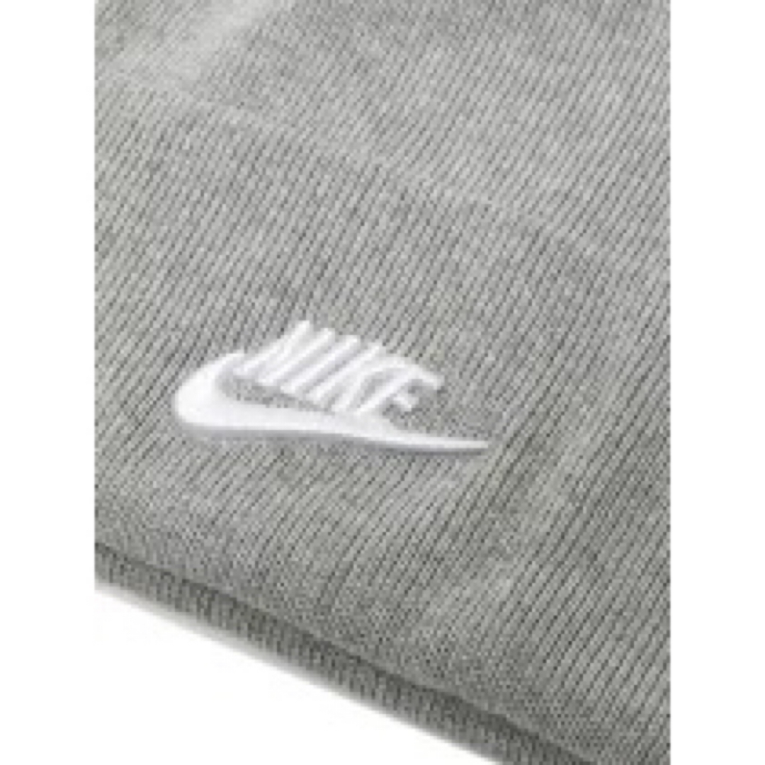 NIKE(ナイキ)のNIKE ニット帽　グレー　新品未使用　ニットキャップ　ナイキ メンズの帽子(ニット帽/ビーニー)の商品写真