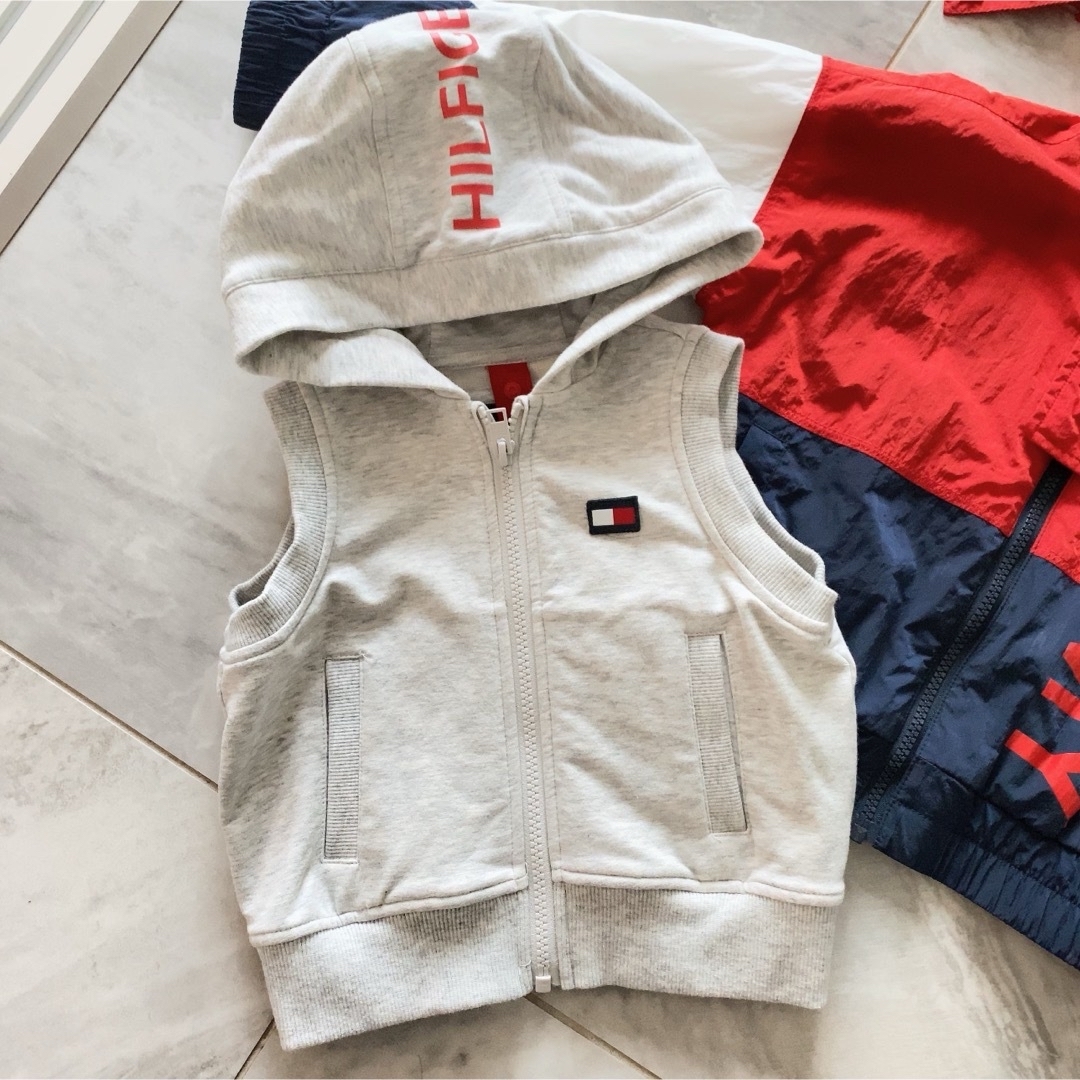 TOMMY HILFIGER(トミーヒルフィガー)の［送料込　美品］100サイズ　TOMMY HILFIGER KIDS 3イン1  キッズ/ベビー/マタニティのキッズ服男の子用(90cm~)(ジャケット/上着)の商品写真