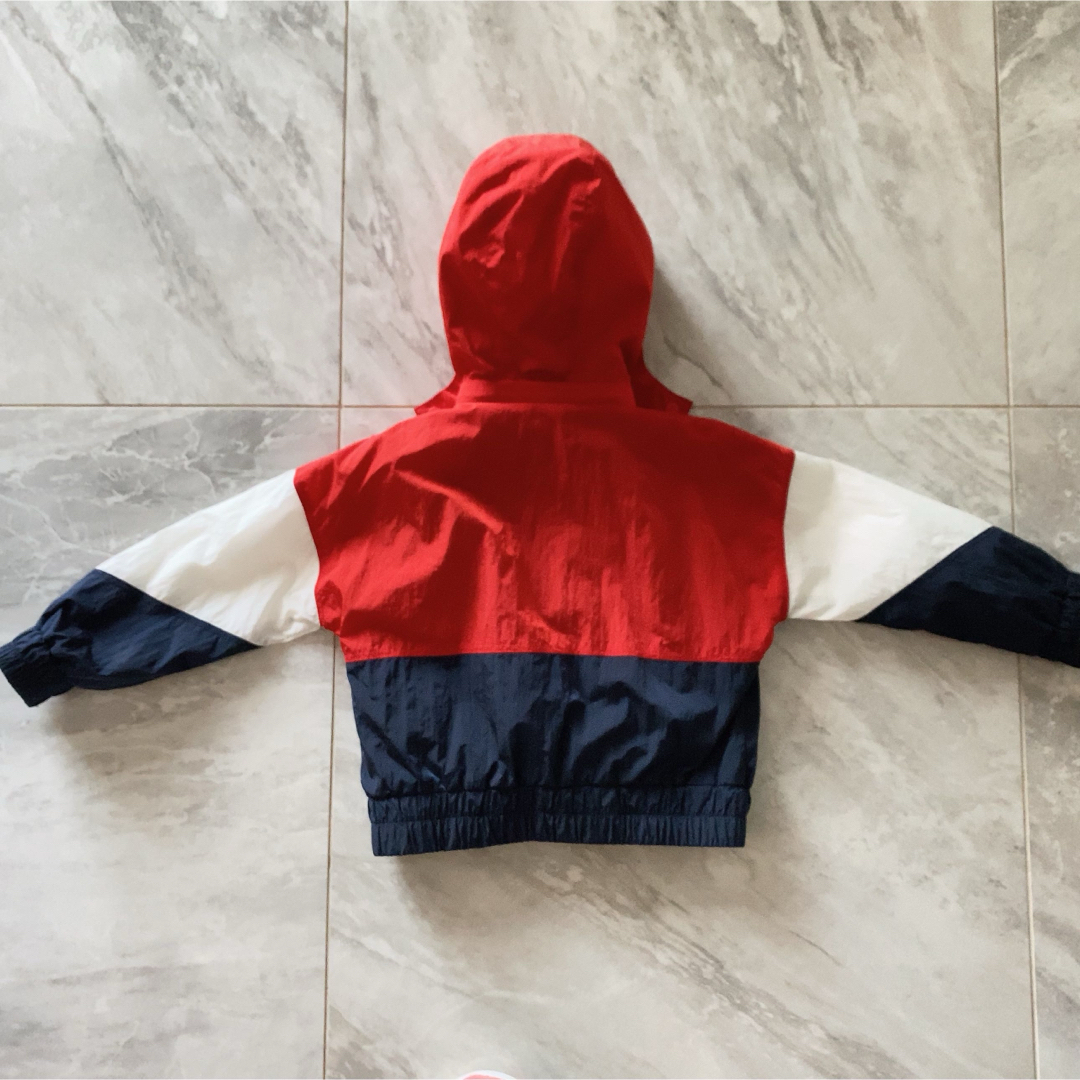 TOMMY HILFIGER(トミーヒルフィガー)の［送料込　美品］100サイズ　TOMMY HILFIGER KIDS 3イン1  キッズ/ベビー/マタニティのキッズ服男の子用(90cm~)(ジャケット/上着)の商品写真