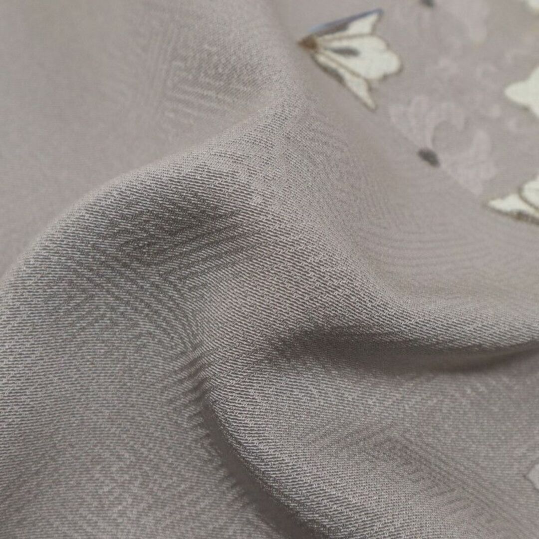 刺繍 付下げ 花菱模様 グレー 背紋有 紗綾型植物地模様 11SH7 刺繍 付下げ 花菱模様 グレー 背紋有 紗綾型植物地模様 11SH7