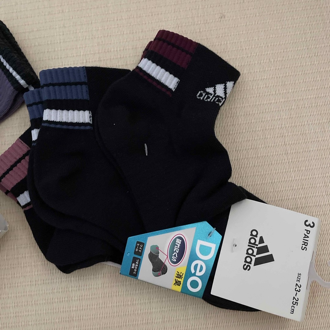 adidas(アディダス)のアディダス　靴下　ソックス　23-25 レディースのレッグウェア(ソックス)の商品写真